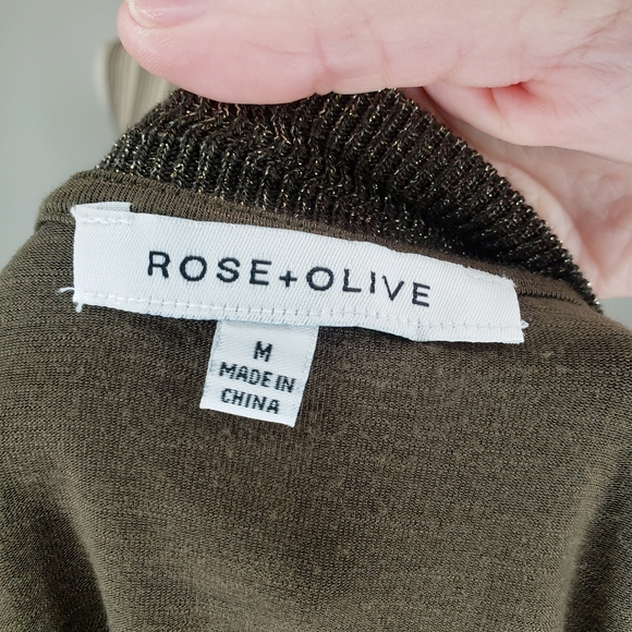 4/$25 🥂 Rose & Olive 3/4 Sleeve Top - Picture 2 of 4